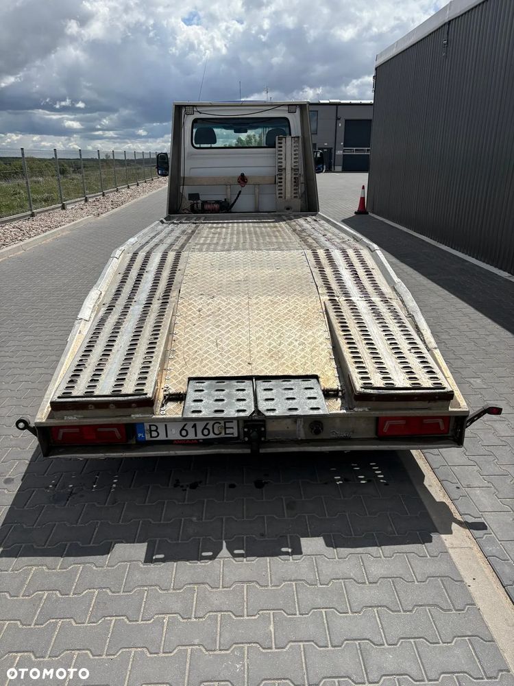 Mercedes-Benz Sprinter - 9