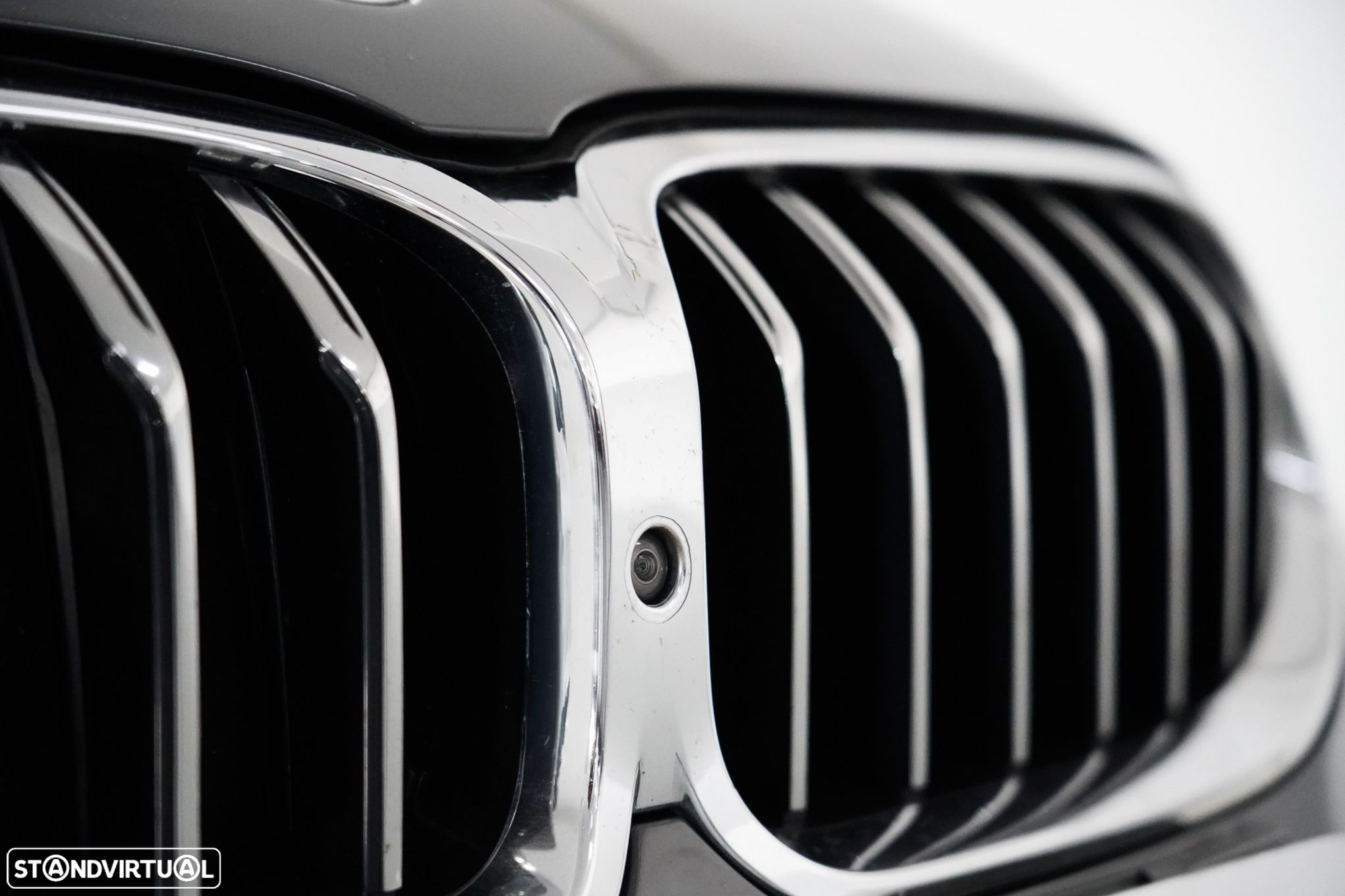BMW M850i xDrive - 34