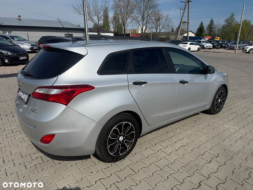 Hyundai i30 1.4 Fifa World Cup Edition - 10