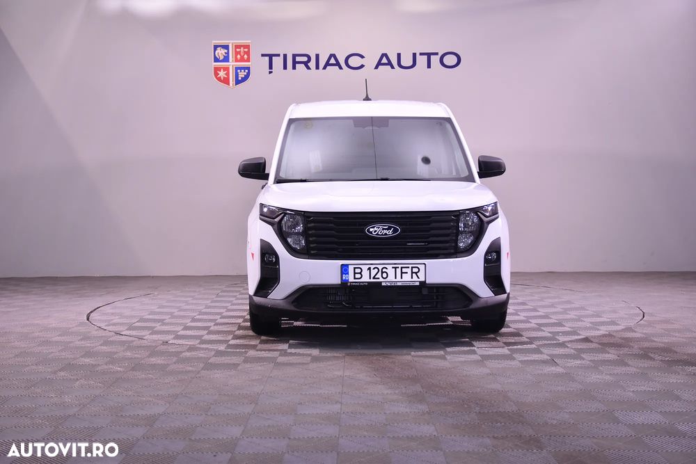 Ford Transit Courier Van - 8