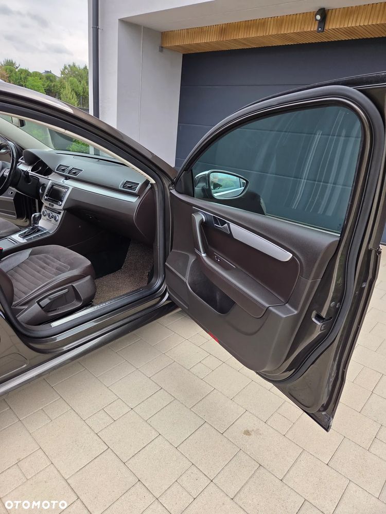Volkswagen Passat - 23