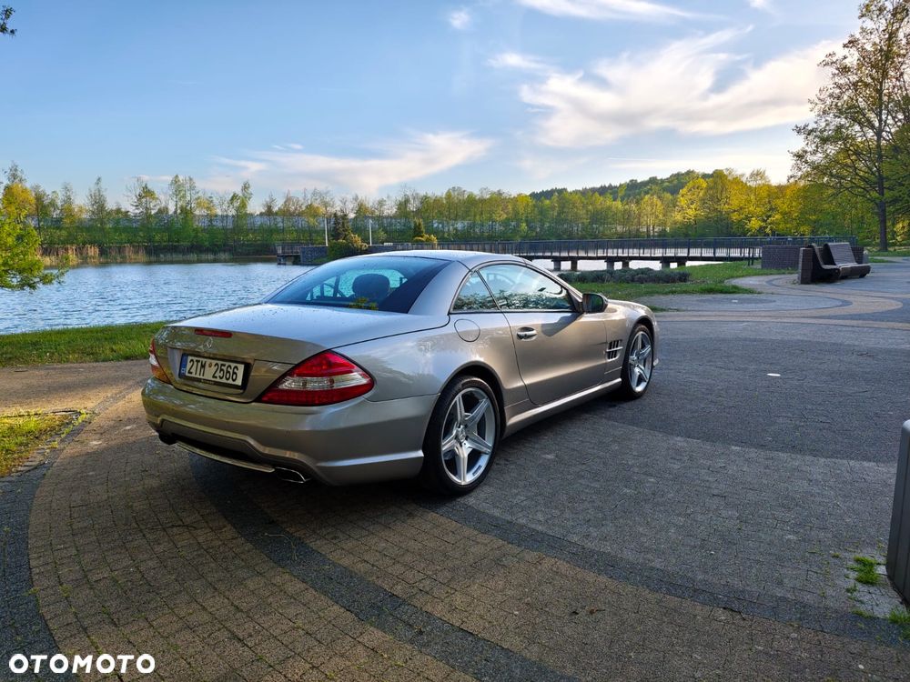 Mercedes-Benz SL 350 7G-TRONIC - 23