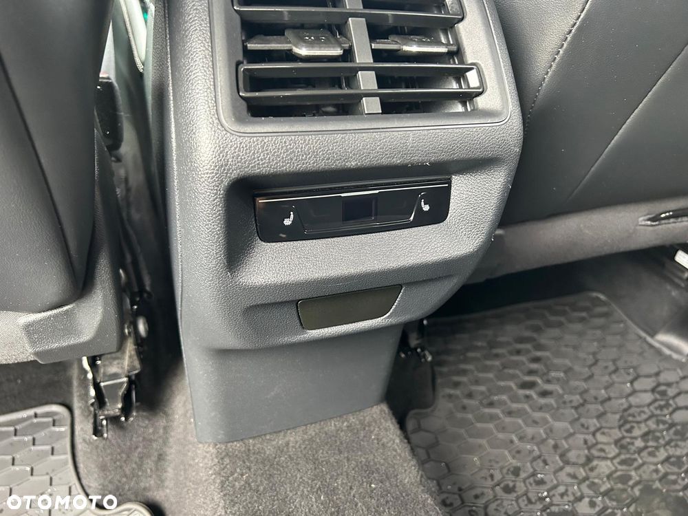 Volkswagen Tiguan 1.5 eHybrid PHEV 150kW Elegance DSG - 35