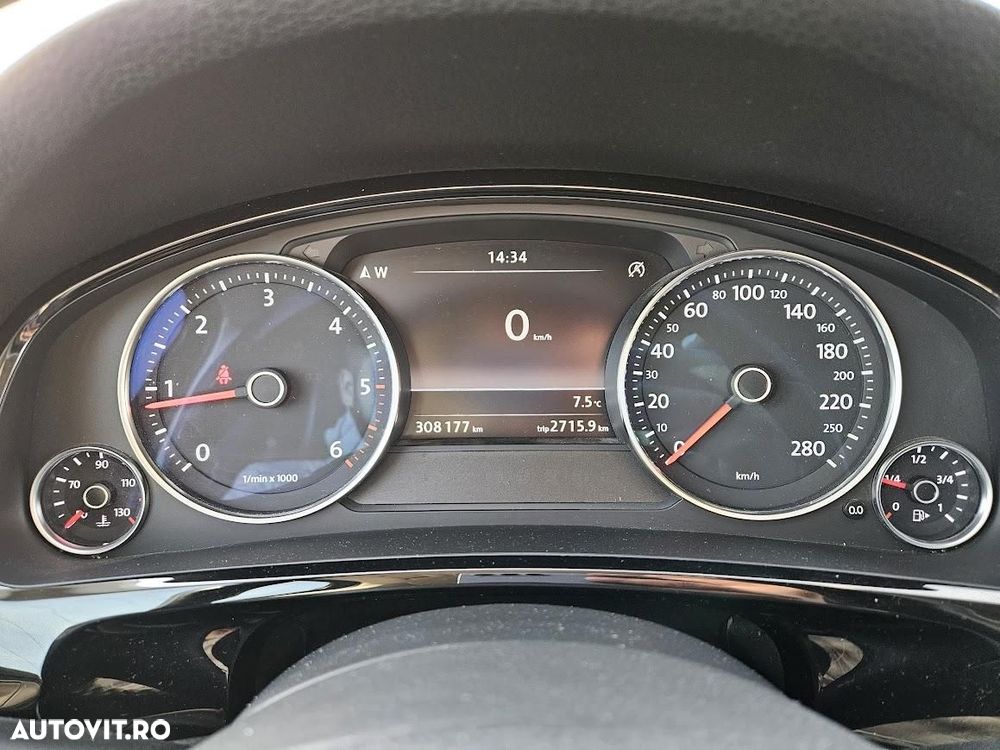 Volkswagen Touareg - 6