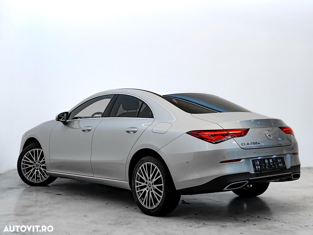 Mercedes-Benz CLA 250 e 8G-DCT - 8