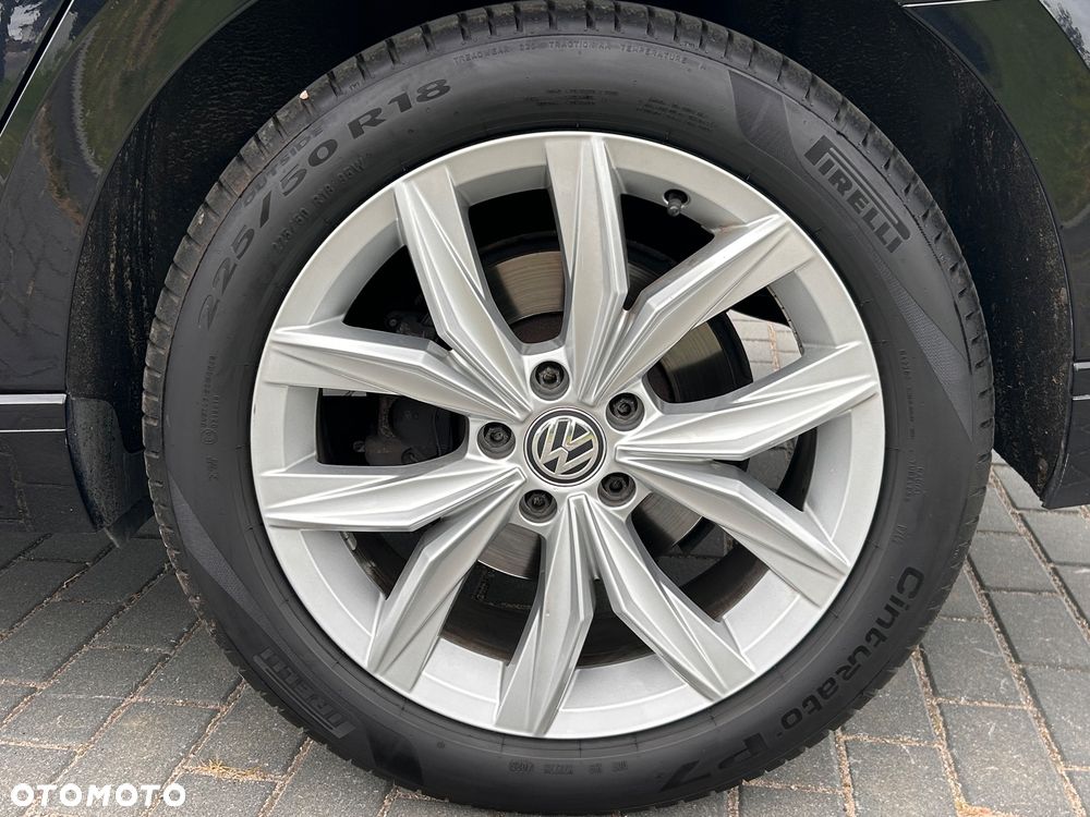 Volkswagen Passat 2.0 TDI SCR Comfortline DSG - 16