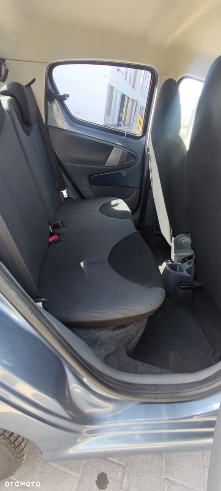 Toyota Aygo 1.0 VVT-i Sol EU5 - 25