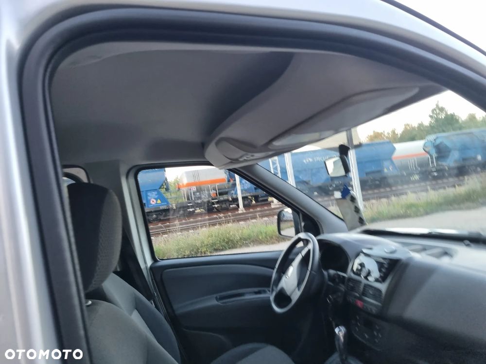 Fiat Doblo - 23