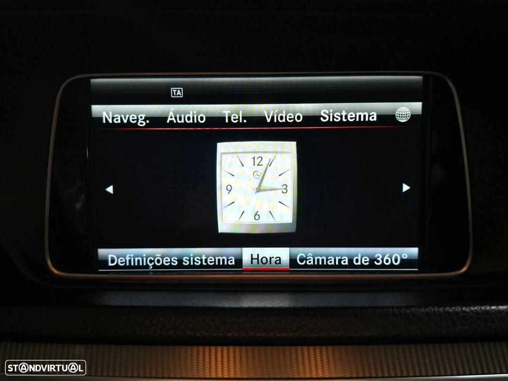 Mercedes-Benz E 300 Bluetec Hybrid Avantgarde - 21