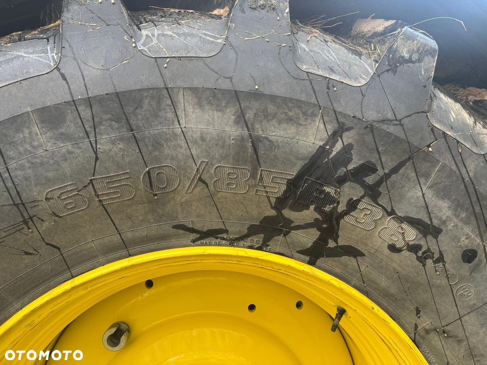 John Deere 6215R - 18