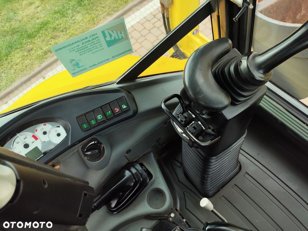 New Holland B115 B/ RÓWNE KOŁA / JOYSTICK / POWERSHIFT / SPROWADZONA / KOPARKO-ŁADOWARKA - 26