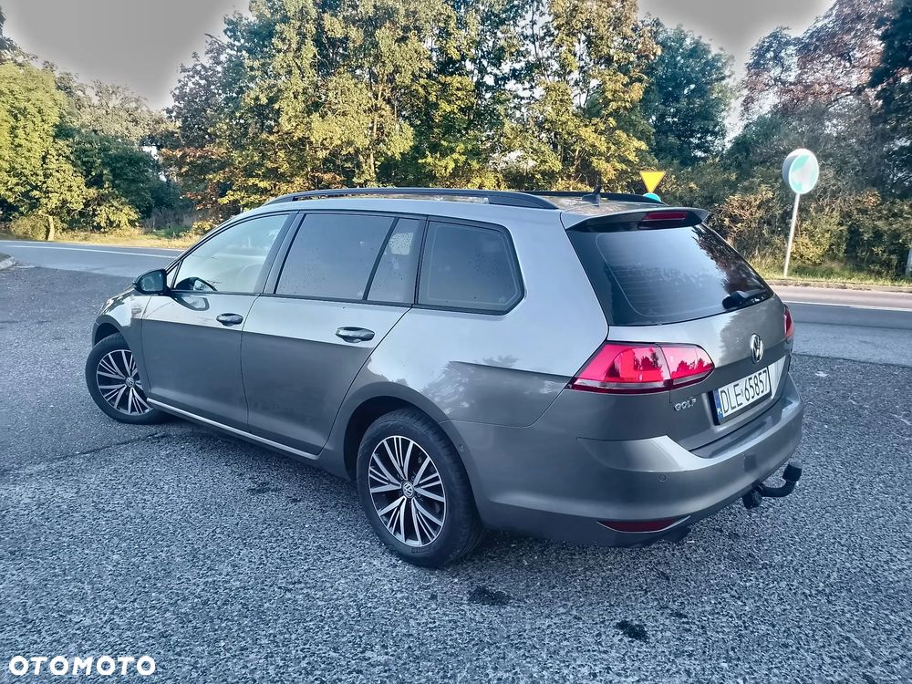 Volkswagen Golf - 4