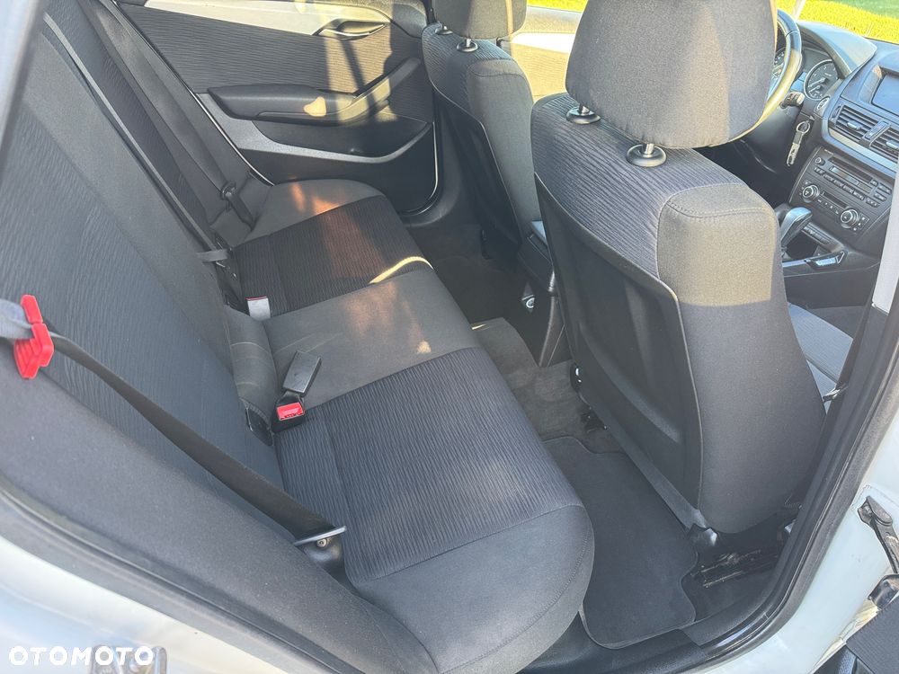 BMW X1 xDrive18d xLine - 24