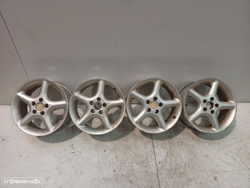CONJUNTO DE PNEUS VOLKSWAGEN GOLF IV BERLINA 1J110.1997 - 1