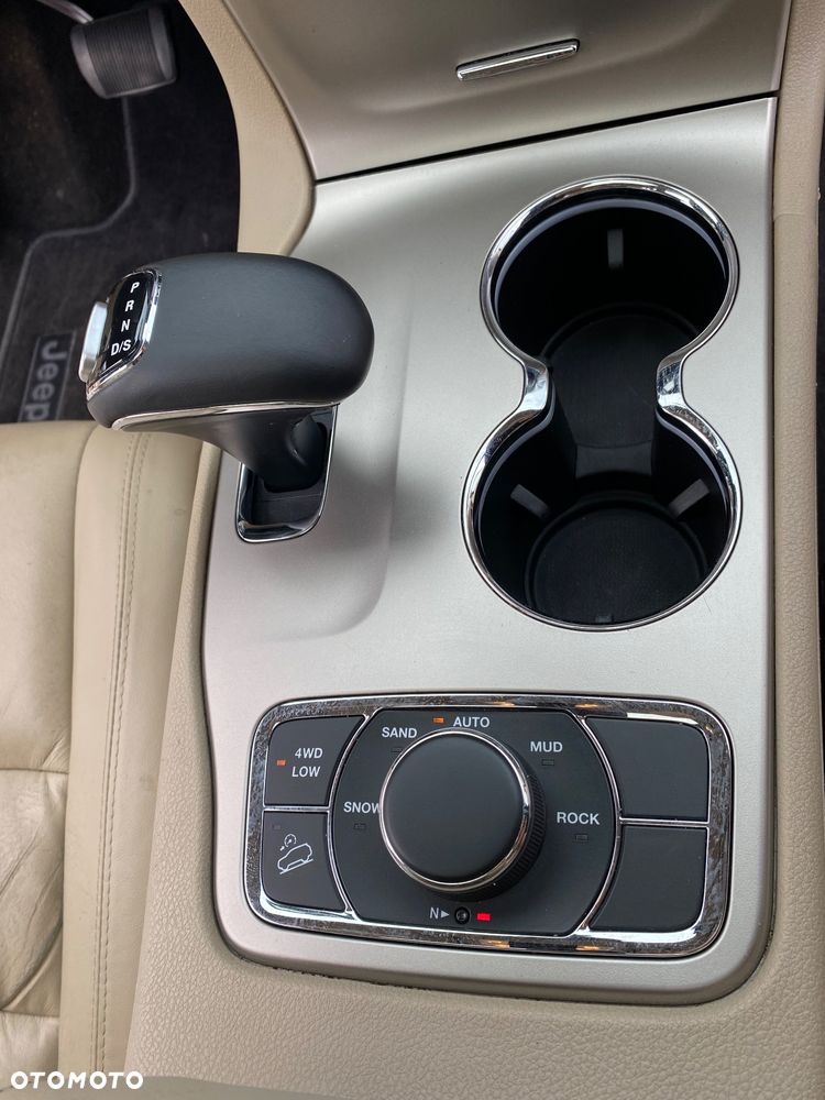Jeep Grand Cherokee - 9