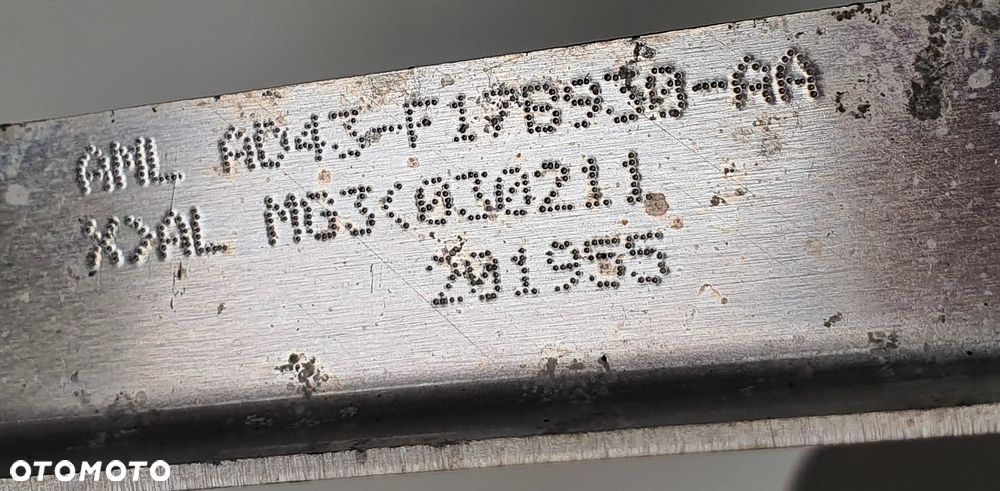 UCHWYT MOCOWANIE ZDERZAKA TYŁ ASTON MARTIN RAPIDE - 4