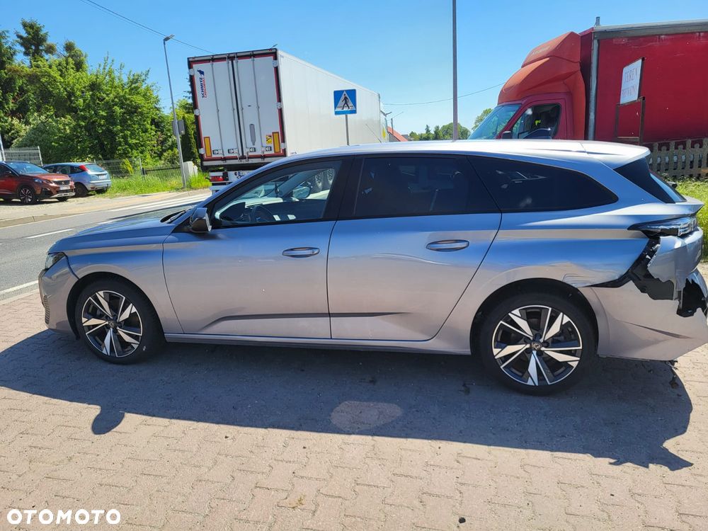 Peugeot 308 PureTech 130 GPF EAT8 Stop & Start Allure Business-Paket - 5