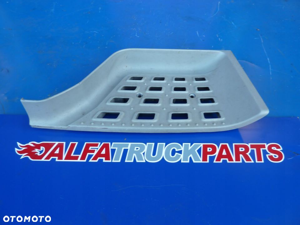 DAF CF EURO 6 NAKŁADKA STOPNIA DOLNEGO - 1