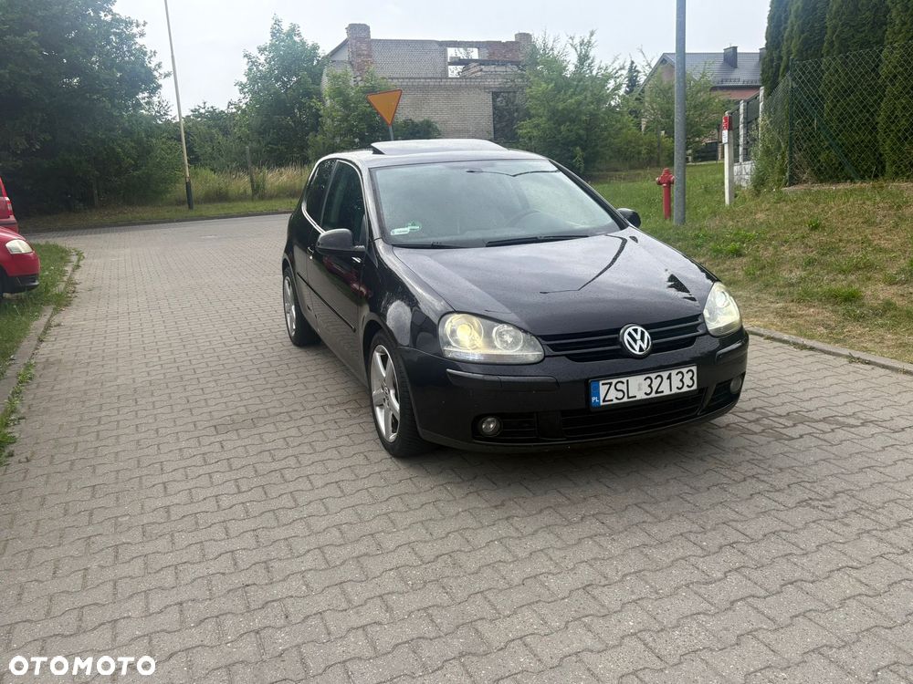 Volkswagen Golf 2.0 FSI Comfortline - 2
