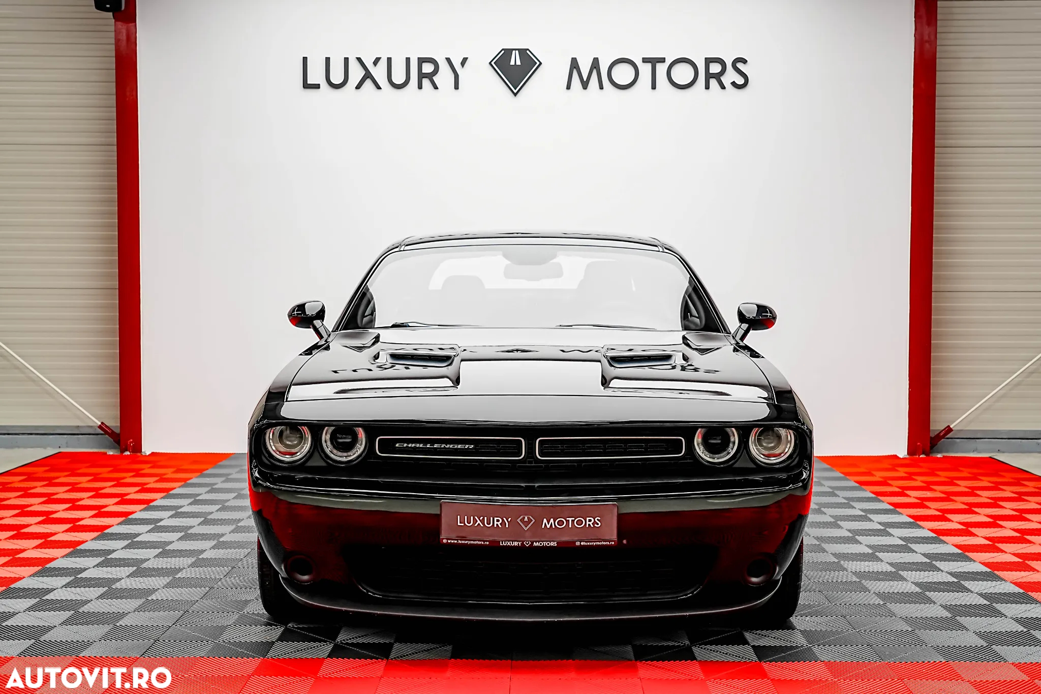 Dodge Challenger Automatik SXT Plus - 3