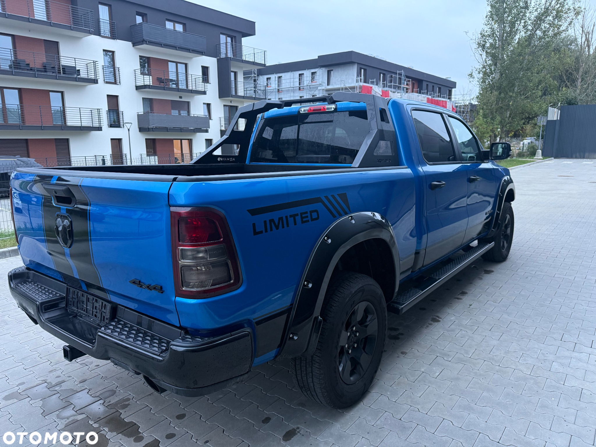 Dodge RAM 1500 5.7 4x4 - 8