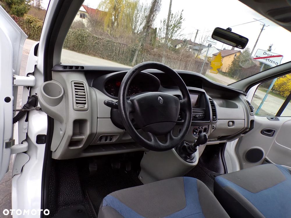 Renault TRAFIC - 15