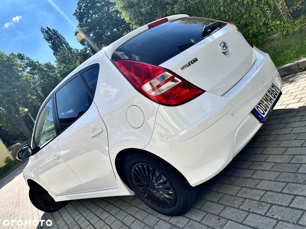 Hyundai i30 1.4 Team 08 - 5