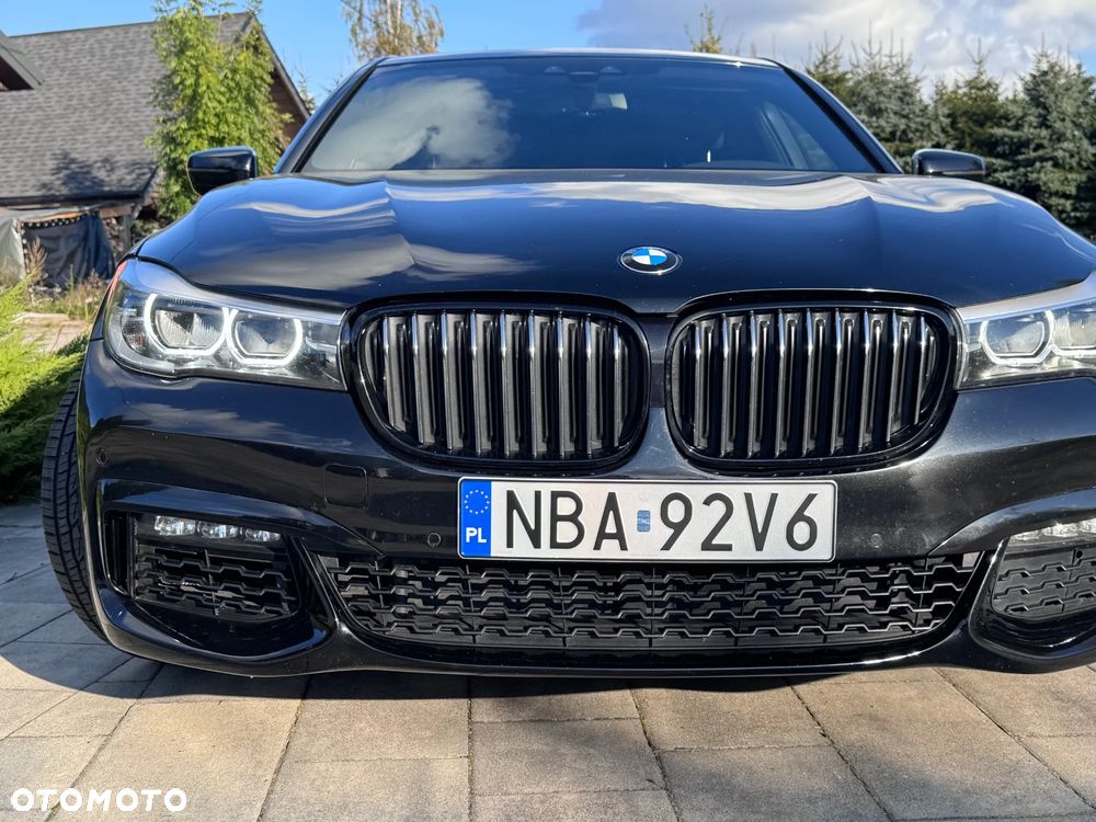 BMW Seria 7 740i - 3