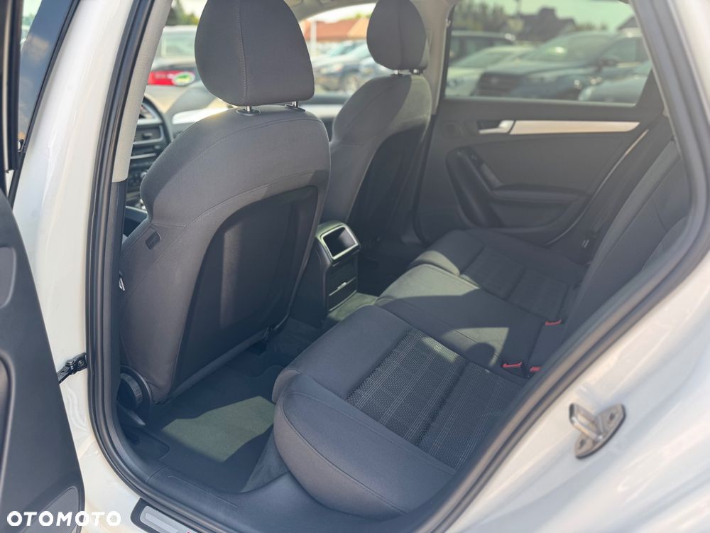 Audi A4 Avant 2.0 TDI ultra sport - 21