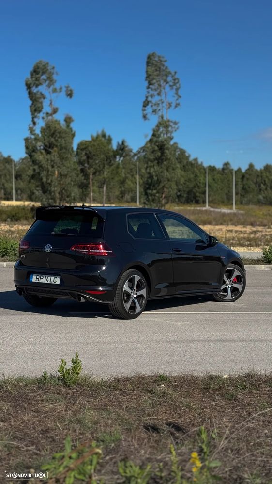VW Golf 2.0 TSi GTi DSG - 2