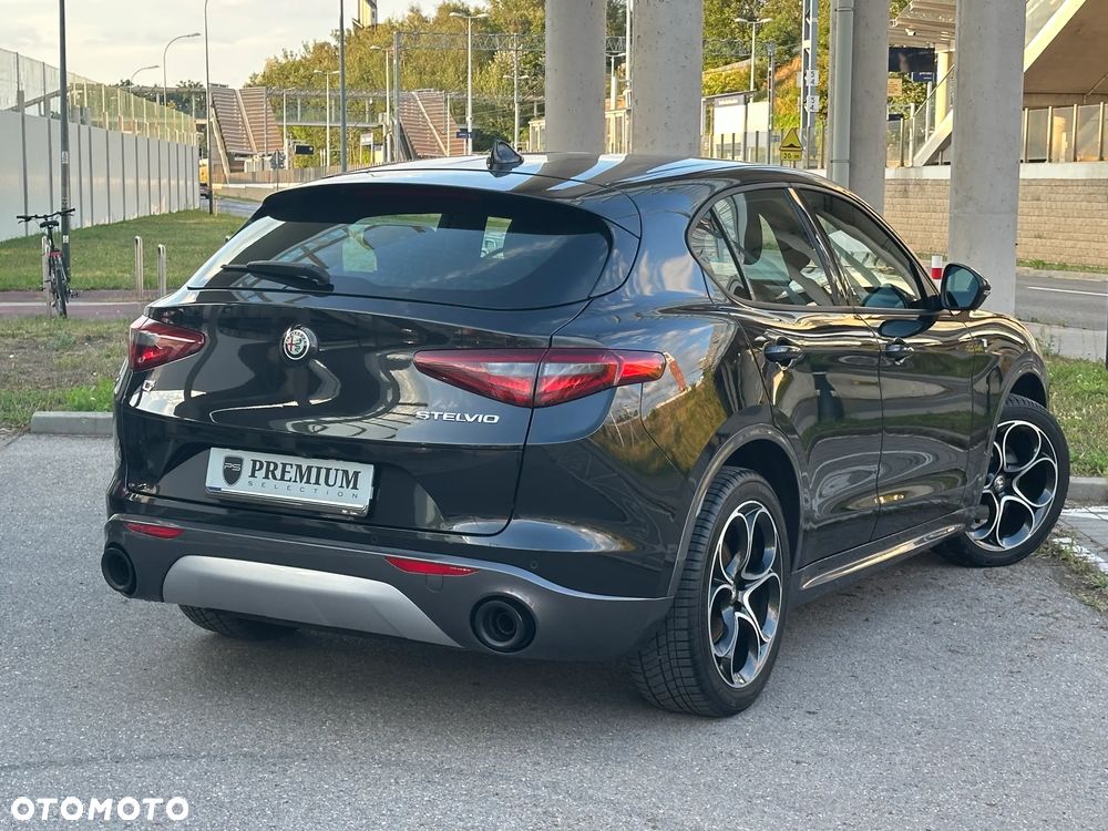 Alfa Romeo Stelvio 2.0 Turbo TI Q4 - 7
