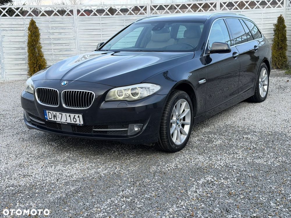 BMW Seria 5 525d - 2