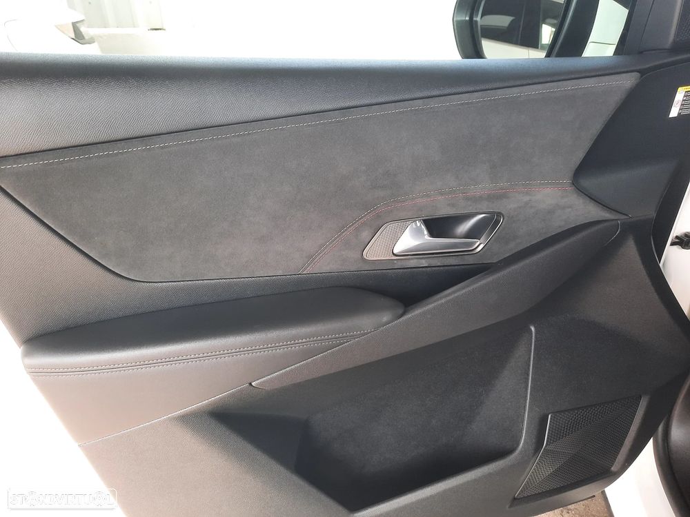 DS DS7 Crossback E-Tense Performance Line+ EAT8 - 24
