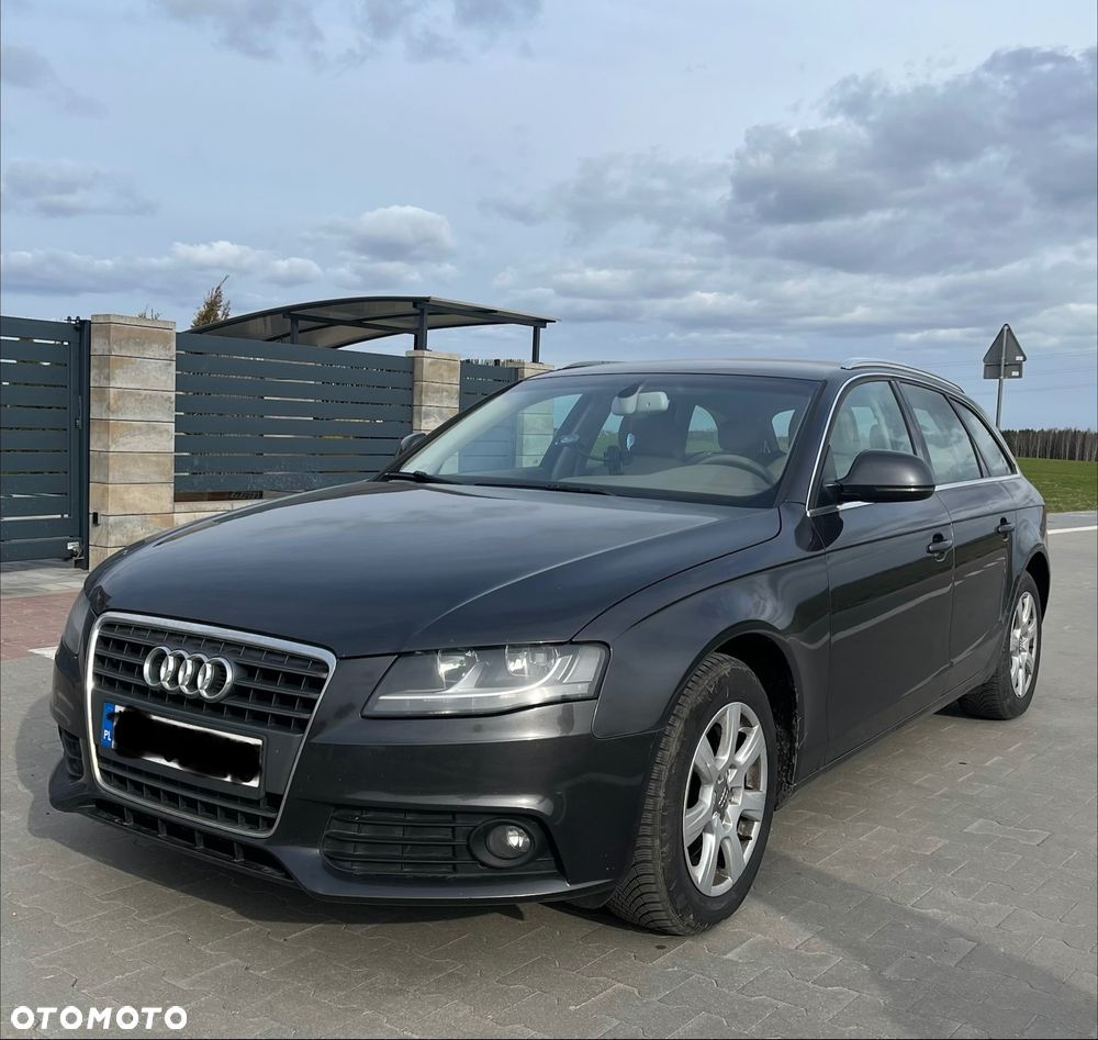 Audi A4 Avant 2.0 TDI - 8