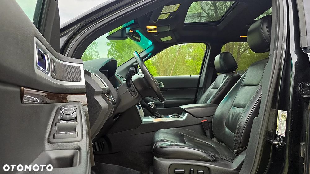 Ford Explorer - 18