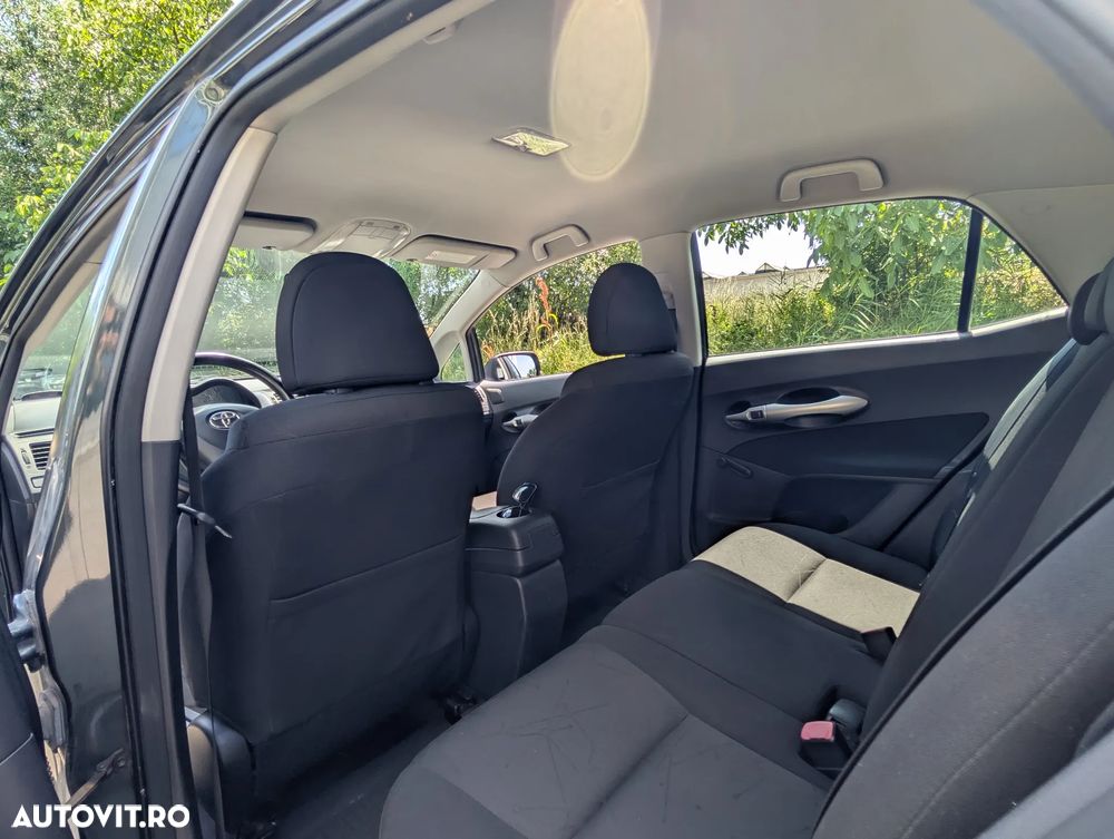 Toyota Auris 1.4 Terra - 5