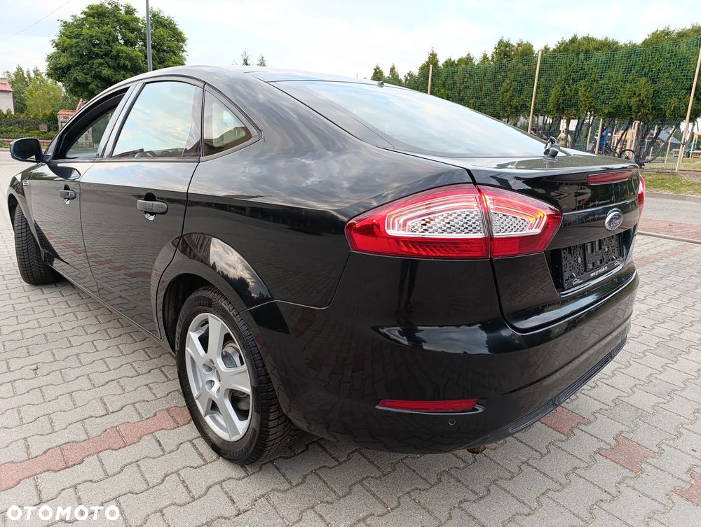 Ford Mondeo 1.6 Gold X Plus - 32