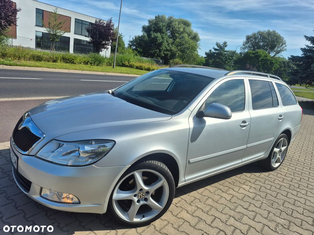 Skoda Octavia 2.0 TDI DPF Ambiente - 2