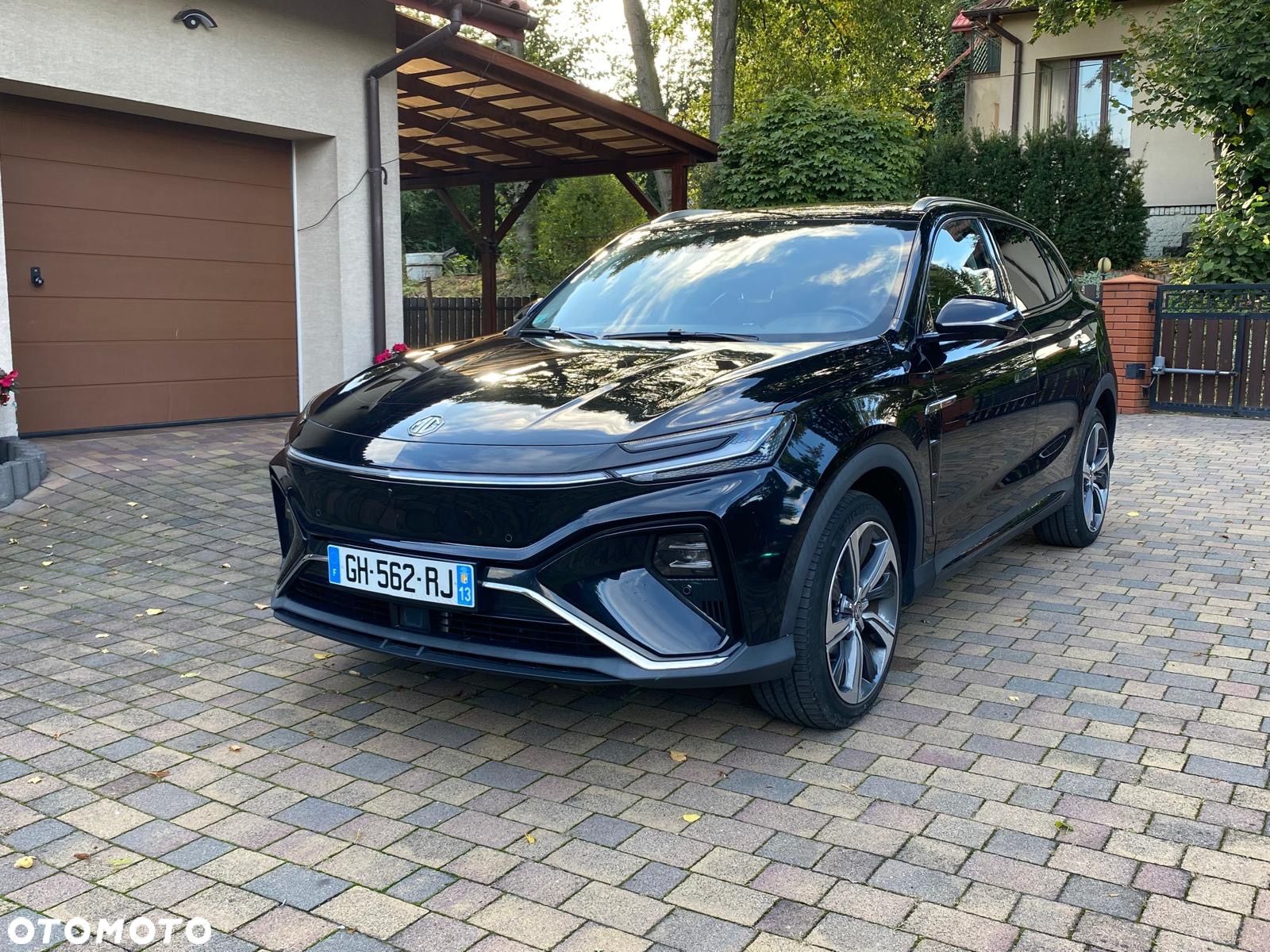 MG Marvel R Luxury - 1