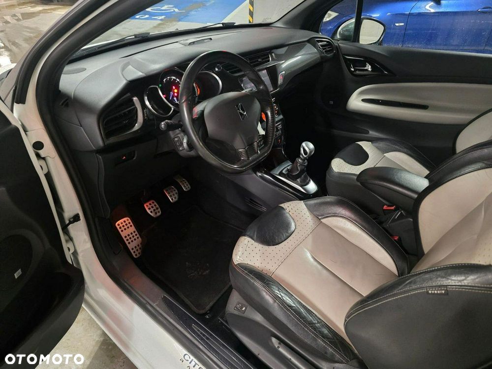Citroën DS3 1.6 THP SportChic - 19