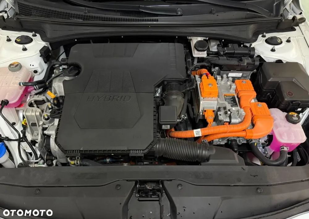 Hyundai Avante - 14