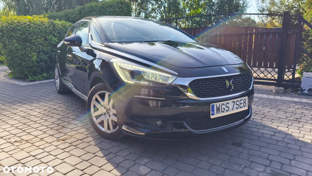 DS Automobiles DS 5