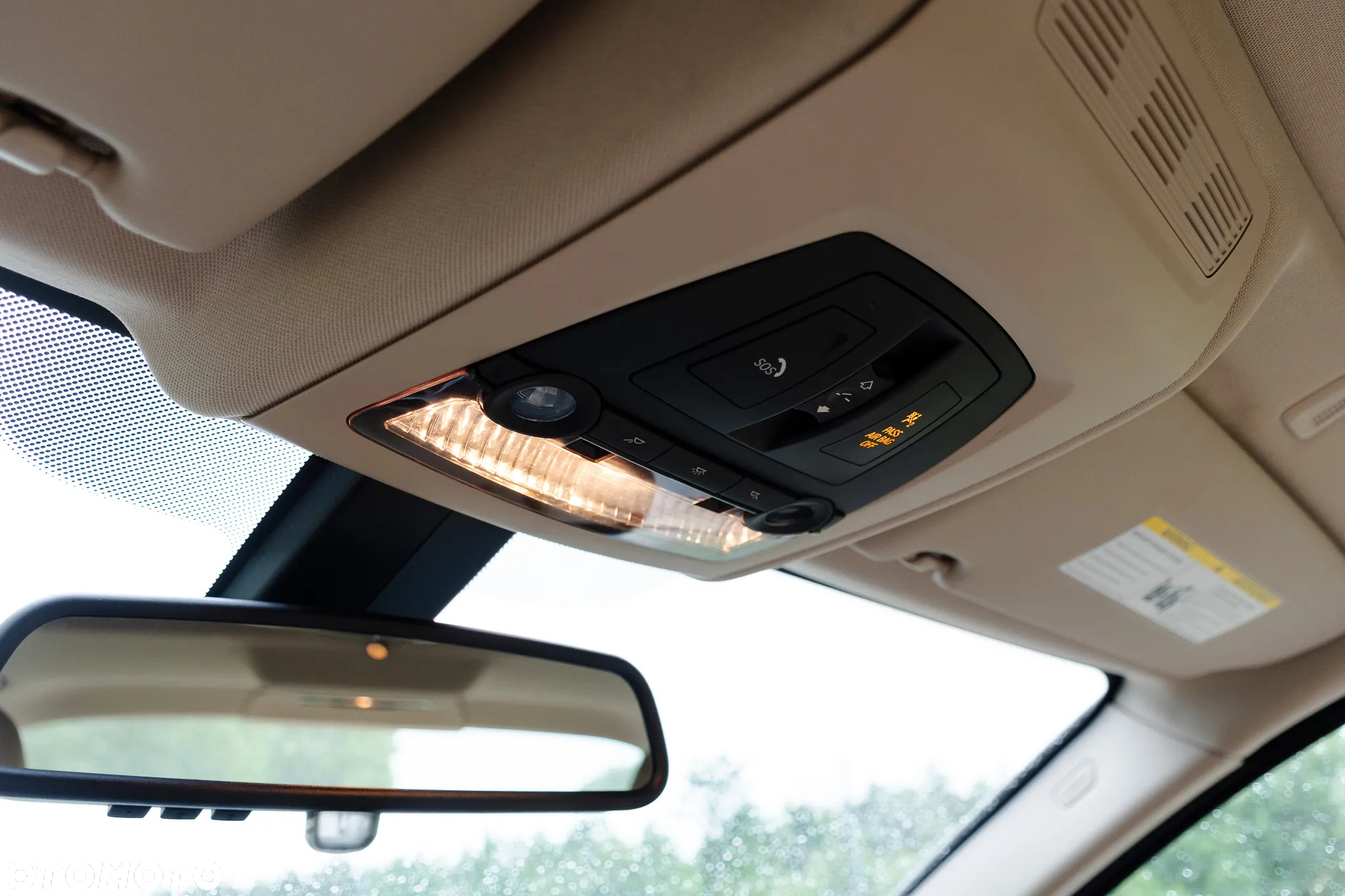 BMW Seria 5 528i Luxury Line - 16