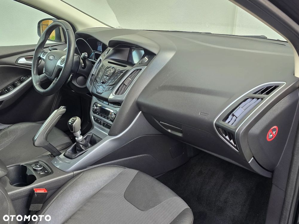 Ford Focus 1.6 EcoBoost Start-Stopp-System Titanium - 28