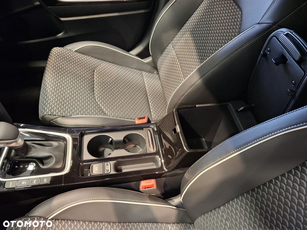 Kia Ceed 1.5 T-GDI Tribute DCT - 18