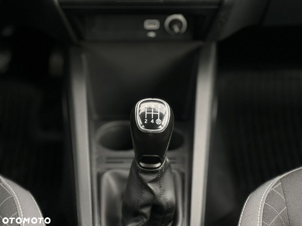 Skoda Fabia 1.0 Ambition - 18