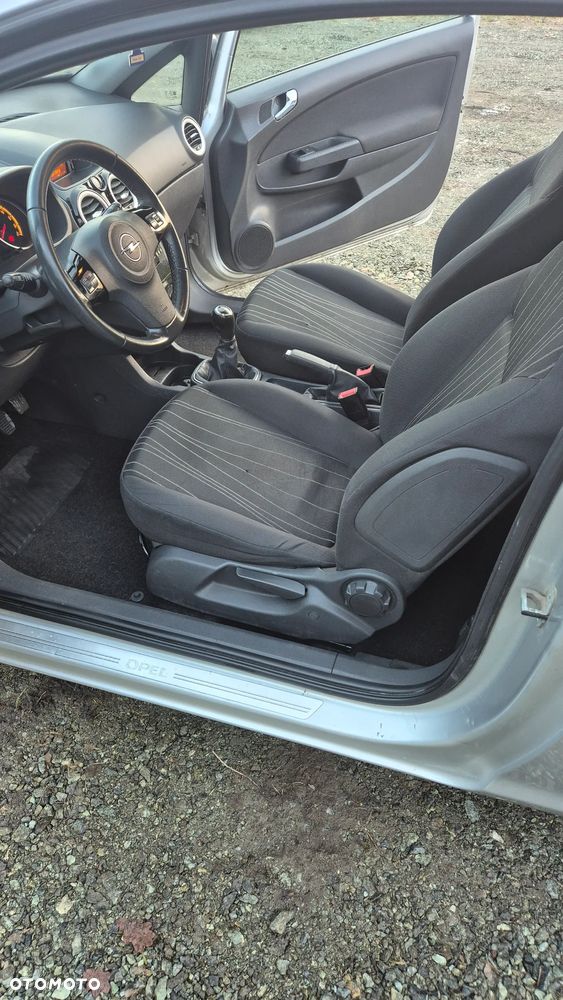 Opel Corsa 1.4 16V Edition 111 Jahre - 5