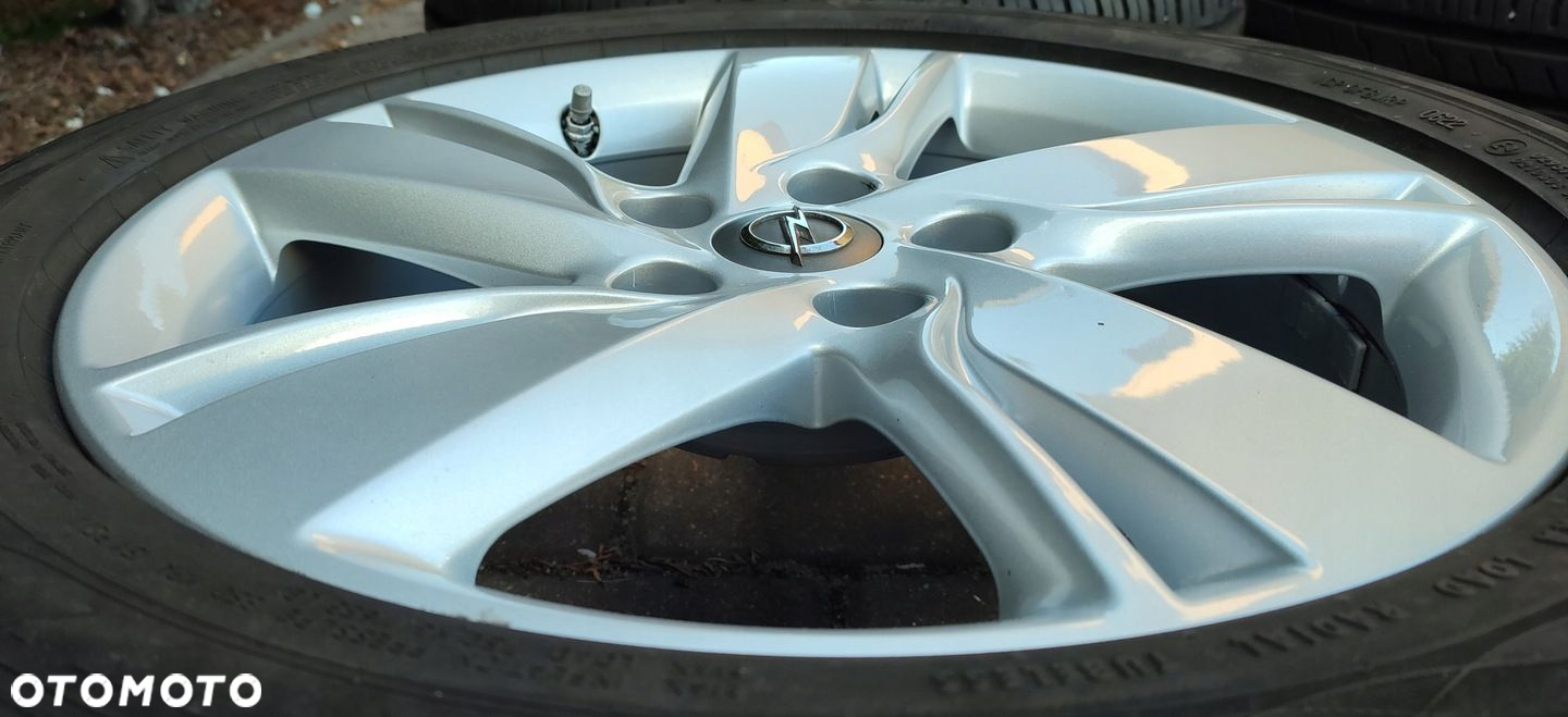 Felgi Aluminiowe Oryg. Opel Zafira C Astra J 17 Cali 5x115 7Jx17 Et44 Ø70,1 - 9
