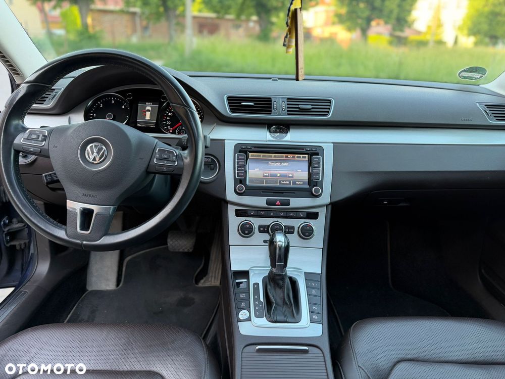 Volkswagen Passat 2.0 TDI Highline DSG - 14