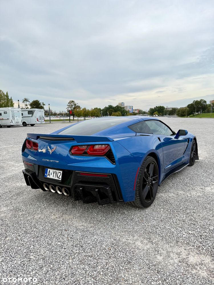 Chevrolet Corvette - 5